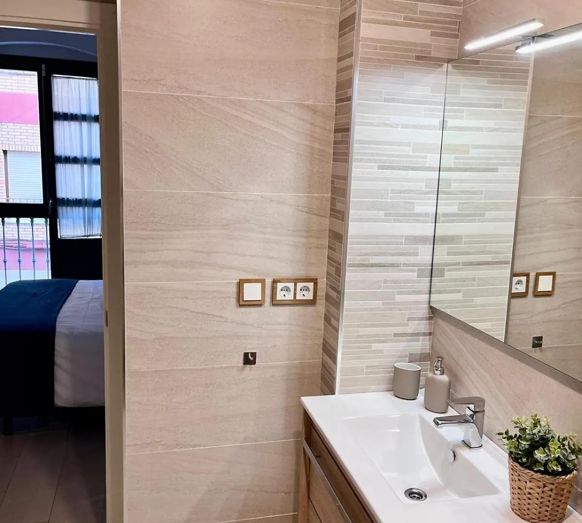 Apartamento Triana Flat, 3mn from plaza de Cuba Sevilla España